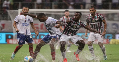 Fluminense joga mal, termina com 6 atacantes em campo e perde para o Bahia